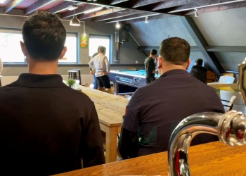 Veertig pubers in crisisopvang in een kerk in Leek