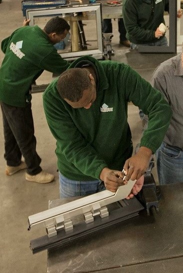 Foto werkplaats bij kerkbladartikel Bryan feb 2021 Foto werkplaats bij kerkbladartikel Bryan feb 2021