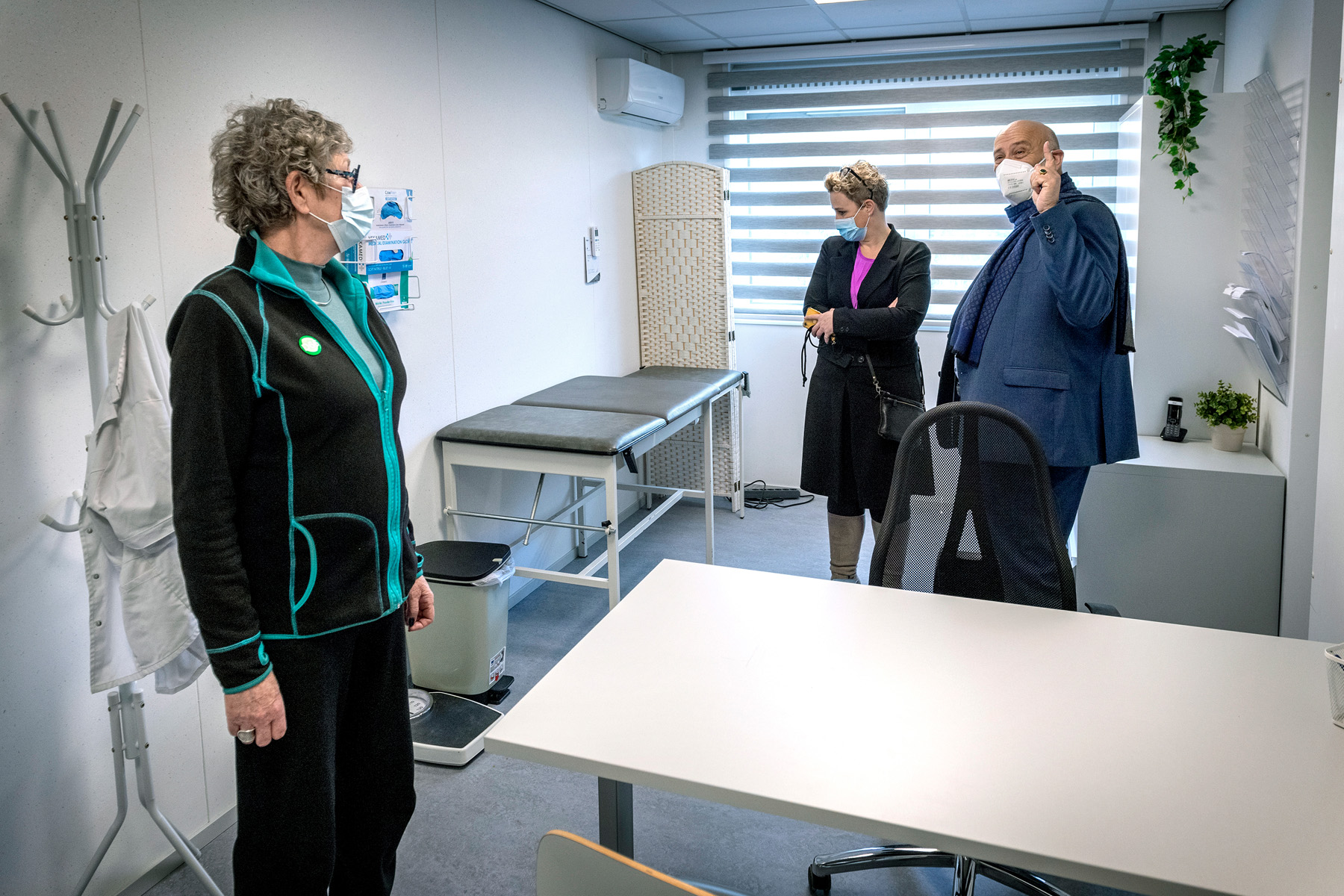 2203012GroningenINLIAbezoekD66 14 medische kamer.jpg